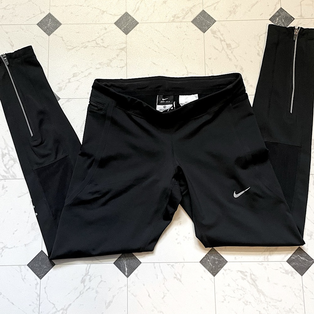 Nike dri-fit leggings nwot pockets!